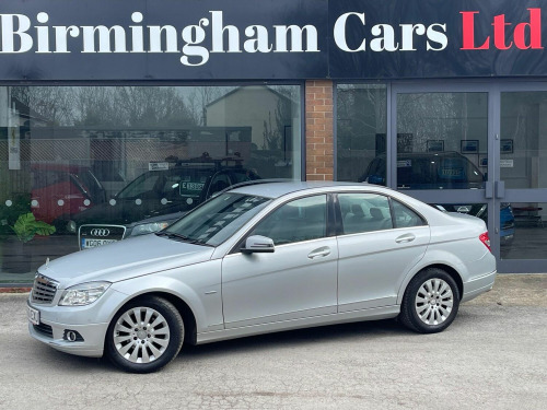 Mercedes-Benz C-Class C220 2.1 C220 CDI BlueEfficiency Elegance Auto Euro 5 4dr