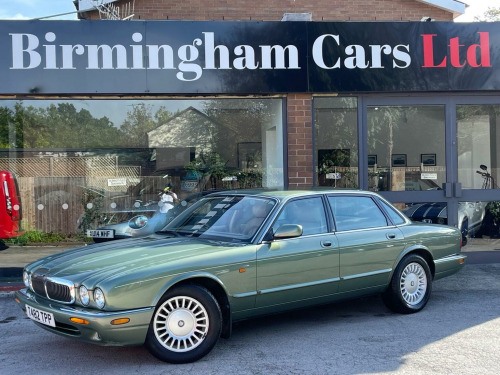 Jaguar XJ  3.2 XJ8 4dr 