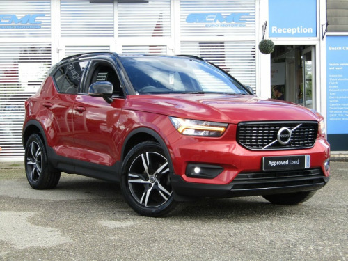 Volvo XC40  1.5 T3 R-Design SUV 5dr Petrol Manual Euro 6 (s/s)