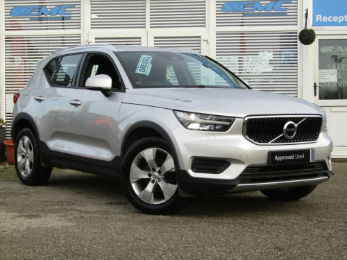 Volvo XC40  2.0 D3 Momentum SUV 5dr Diesel Manual Euro 6 (s/s)