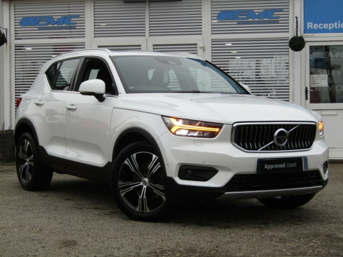 Volvo XC40  2.0 T4 Inscription Pro SUV 5dr Petrol Auto Euro 6 