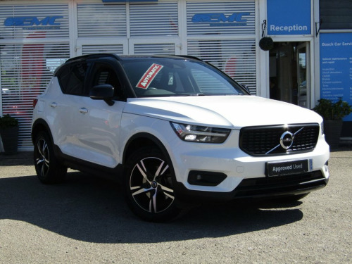 Volvo XC40  2.0 B4 MHEV R-Design SUV 5dr Petrol Hybrid Auto Eu