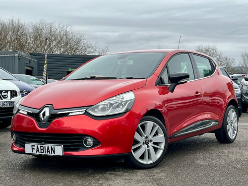 Renault Clio  1.5 dCi Dynamique S MediaNav Hatchback 5dr Diesel 