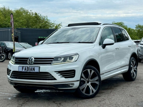 Volkswagen Touareg  3.0 TDI V6 BlueMotion Tech R-Line SUV 5dr Diesel T