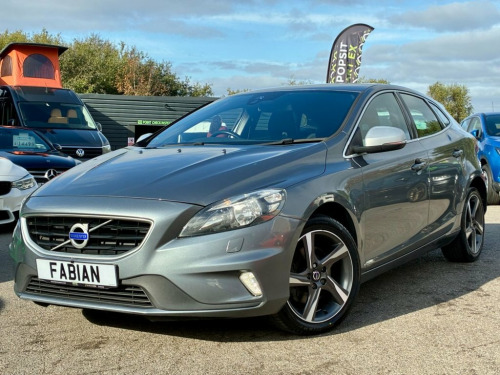 Volvo V40  2.0 D2 R-Design Diesel Manual *Full Volvo History 