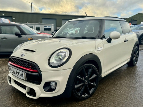 MINI Hatch  2.0 Cooper SD Hatchback 3dr Diesel Manual Euro 6 (