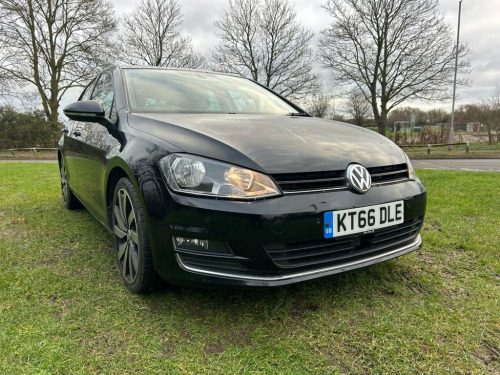 Volkswagen Golf  2.0 TDI BlueMotion Tech GT Edition Hatchback 5dr D