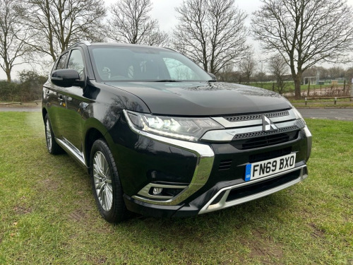 Mitsubishi Outlander  2.4h TwinMotor 13.8kWh Exceed SUV 5dr Petrol Plug-