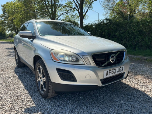 Volvo XC60  2.4 D5 SE Lux SUV 5dr Diesel Geartronic AWD Euro 5