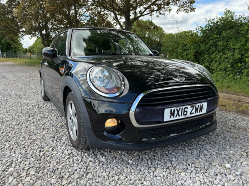 MINI Hatch  1.5 Cooper Hatchback 3dr Petrol Auto Euro 6 (s/s) 