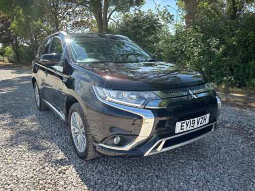 Mitsubishi Outlander  2.4h TwinMotor 13.8kWh Juro SUV 5dr Petrol Plug-in