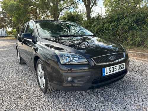 Ford Focus  1.6 Zetec Climate Hatchback 5dr Petrol Automatic (