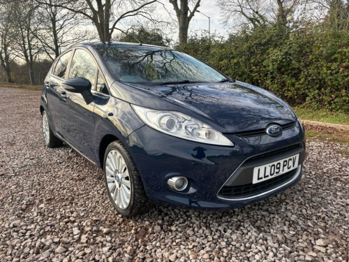 Ford Fiesta  1.4 Titanium Hatchback 5dr Petrol Automatic (154 g 