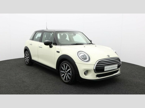 MINI Hatch  1.5 Cooper Exclusive Hatchback 5dr Petrol Steptron