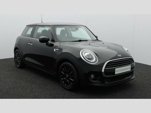 MINI Hatch  1.5 Cooper Classic Hatchback 3dr Petrol Manual Eur