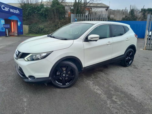 Nissan Qashqai  1.5 dCi n-tec SUV 5dr Diesel Manual 2WD Euro 6 (s/