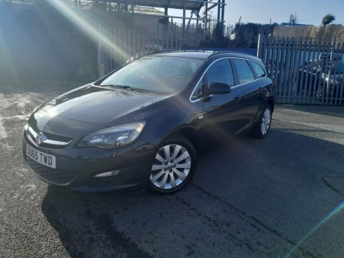 Vauxhall Astra  1.6i Tech Line Sports Tourer 5dr Petrol Manual Eur