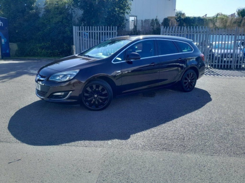 Vauxhall Astra  1.6 16V Elite Sports Tourer 5dr Petrol Auto Euro 5