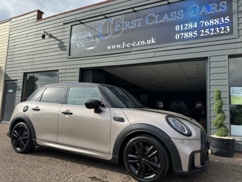 MINI Hatch  2.0 Cooper S Sport Hatchback 5dr Petrol Manual Eur