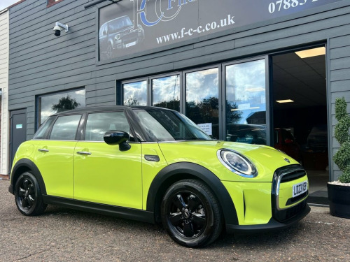 MINI Hatch  1.5 Cooper Classic Hatchback 5dr Petrol Steptronic