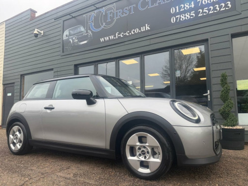 MINI Hatch  1.5C Classic Hatchback 3dr Petrol Steptronic Euro  
