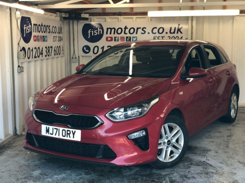 Kia ceed  1.6 CRDI 2 ISG MHEV 5d 135 BHP+1 OWNER+MEDIA+BLUET