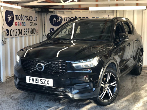 Volvo XC40  1.5 T3 R-Design SUV 5dr Petrol Manual Euro 6 (s/s)