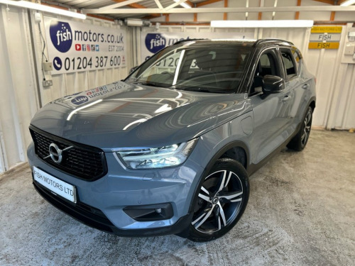 Volvo XC40  1.5h T5 Twin Engine Recharge 10.7kWh R-Design SUV 