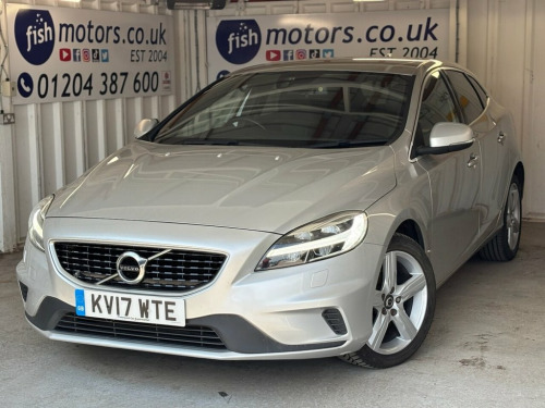 Volvo V40  2.0 D2 R-Design Nav Plus Hatchback 5dr Diesel Manu