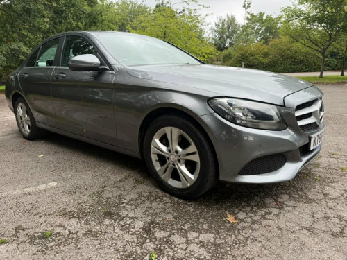 Mercedes-Benz C-Class C200 2.0 C200 SE Executive Edition Saloon 4dr Petrol 7G