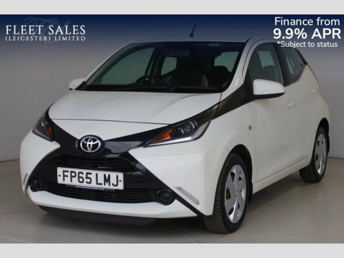 Toyota AYGO  1.0 VVT-I X-PLAY 5d 69 BHP 1 OWNER FROM NEW