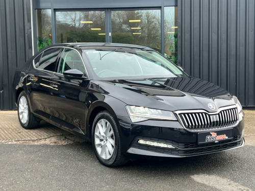 Skoda Superb  2.0 TDI SE Technology Hatchback 5dr Diesel DSG Eur