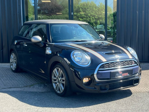MINI Hatch  2.0 Cooper S Seven Hatchback 3dr Petrol Manual Eur