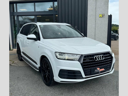 Audi Q7  3.0 TDI V6 S line SUV 5dr Diesel Tiptronic quattro