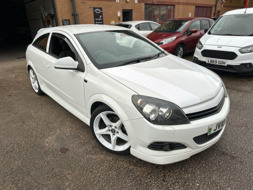 Vauxhall Astra  1.8 VVT 16v SRi Exterior Pack Sport Hatch 3dr Petr