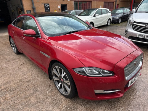 Jaguar XJ  3.0d V6 Portfolio Saloon 4dr Diesel Auto Euro 6 (s