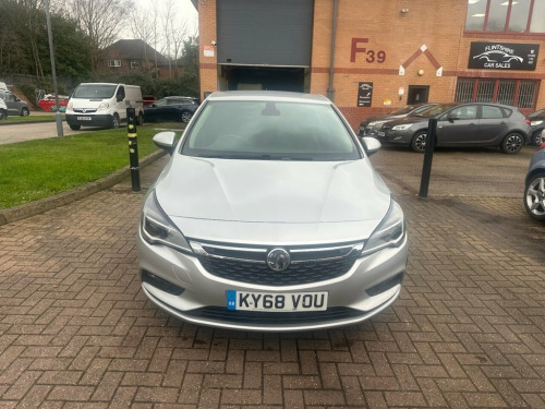 Vauxhall Astra  1.6 CDTi BlueInjection Elite Nav Hatchback 5dr Die 