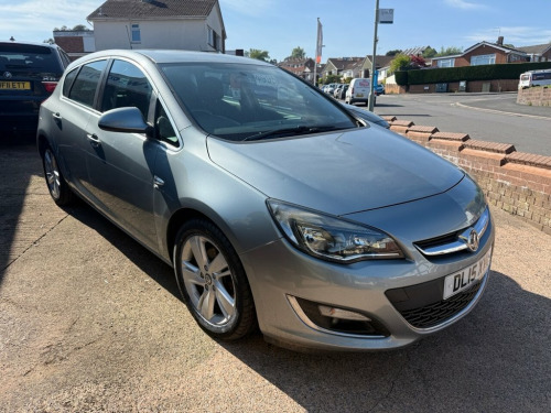 Vauxhall Astra  2.0 CDTi ecoFLEX SRi Hatchback 5dr Diesel Manual E