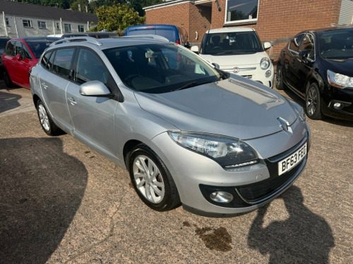 Renault Megane  1.5 dCi Dynamique TomTom Sport Tourer 5dr Diesel M