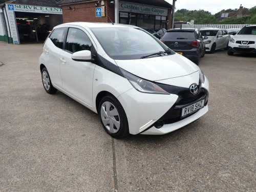 Toyota AYGO  1.0 VVT-i x-play Hatchback 5dr Petrol Manual Euro 