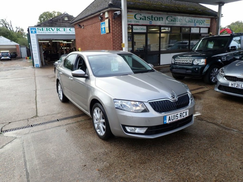 Skoda Octavia  1.4 TSI Elegance Hatchback 5dr Petrol DSG Euro 5 (