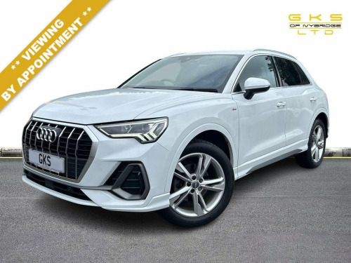 Audi Q3  1.5 TFSI CoD 35 S line SUV 5dr Petrol S Tronic Eur