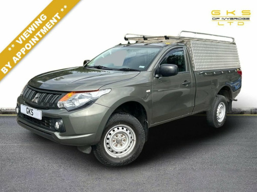 Mitsubishi L200  2.4 DI-D SC 4Life Pickup 2dr Diesel Manual 4WD Eur