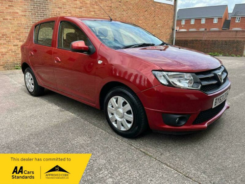 Dacia Sandero  1.2 Laureate Hatchback 5dr Petrol Manual Euro 5 (75 ps)