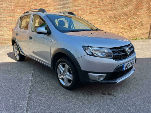 Dacia Sandero  0.9 TCe Ambiance Hatchback 5dr Petrol Manual Euro 5 (90 ps)