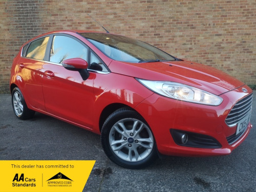 Ford Fiesta  1.25 Zetec Hatchback 5dr Petrol Manual Euro 6 (82 ps)