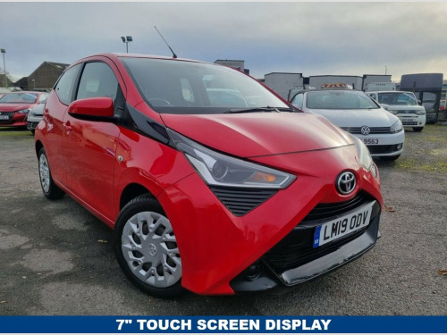 Toyota AYGO  1.0 VVT-I X-PLAY 5d 69 BHP 