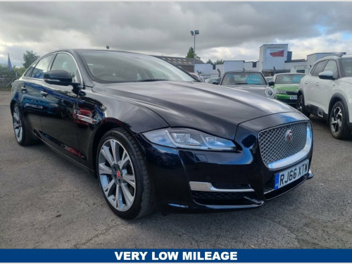 Jaguar XJ  3.0d V6 Premium Luxury Saloon 4dr Diesel Auto Euro