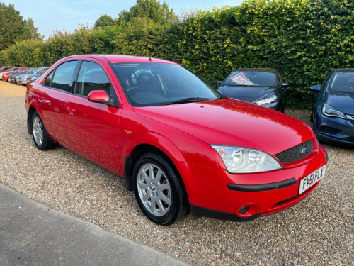 Ford Mondeo  2.0 DI Zetec Hatchback 5dr Diesel Manual (156 g/km