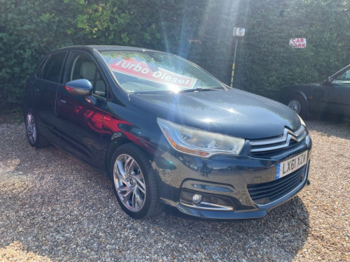 Citroen C4  1.6 HDi 16V Exclusive Hatchback 5dr Diesel Manual 